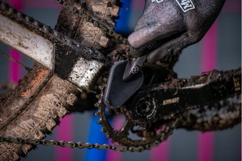 Muc-Off Detailing Brush-4